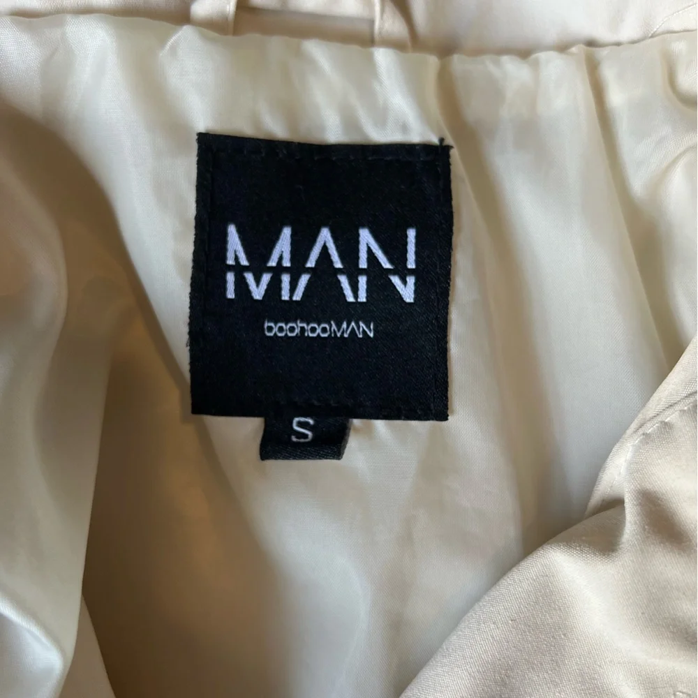 Boohoo Man Official Branded Cream Woven Coach Jacket - Picture 6 of 7